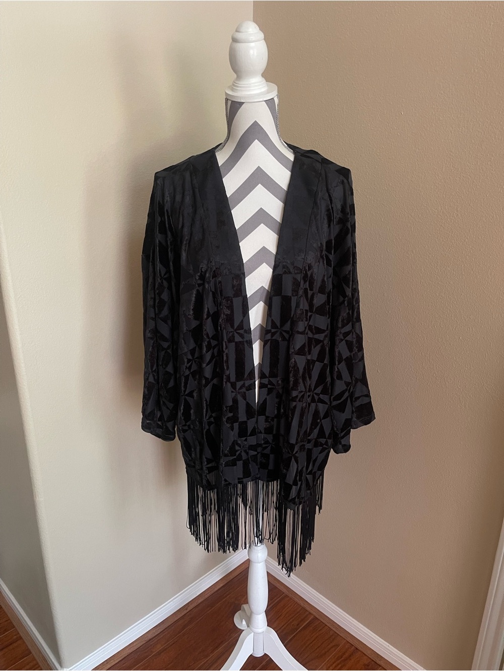 Cato Black Cover Up - Cardigan - Size: 22 - 24W